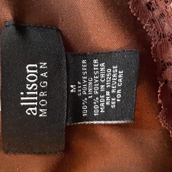 Allison Morgan woman's top. Multi-colored, size M. - Picture 3 of 3